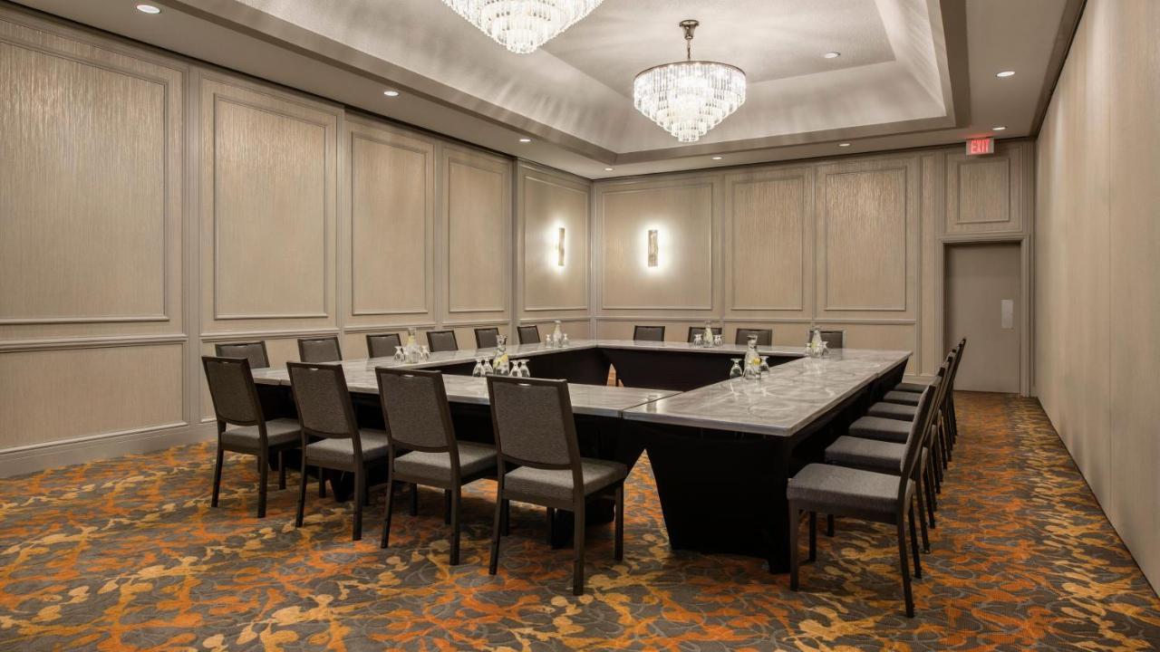Holiday Inn Winnipeg-South By Ihg Buitenkant foto