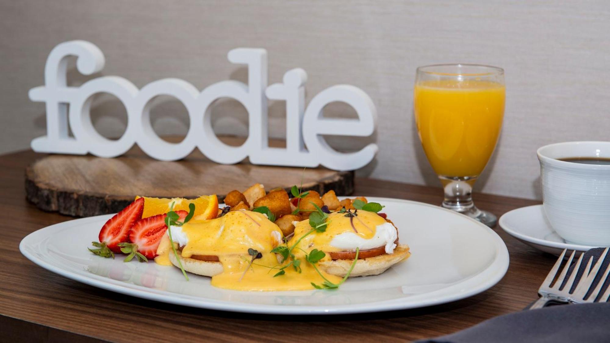 Holiday Inn Winnipeg-South By Ihg Buitenkant foto
