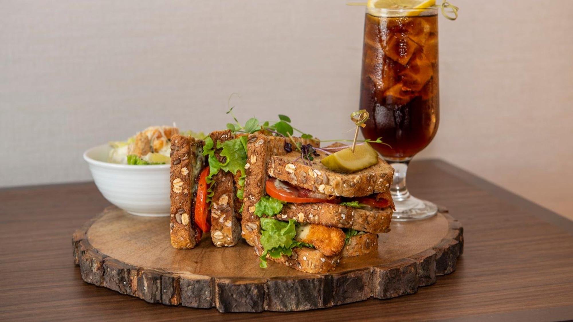 Holiday Inn Winnipeg-South By Ihg Buitenkant foto
